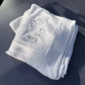 Debenhams Babble Boom Little Cat Embroidered White Knit Baby Blanket